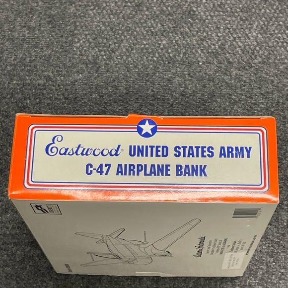 US Army Boeing C-47 Liberty Classics Die Cast Metal collector series Bank NIB - Picture 2 of 5